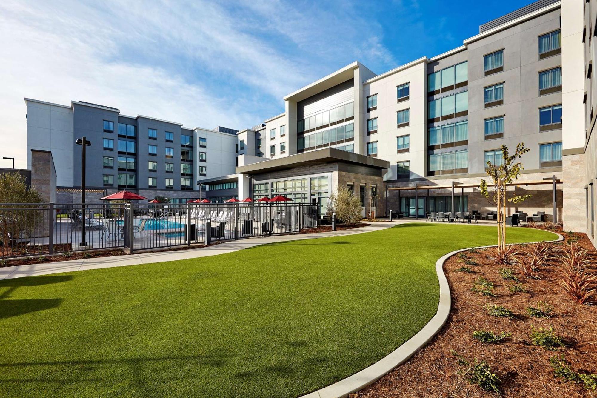 Hampton Inn Long Beach Airport, Ca Buitenkant foto