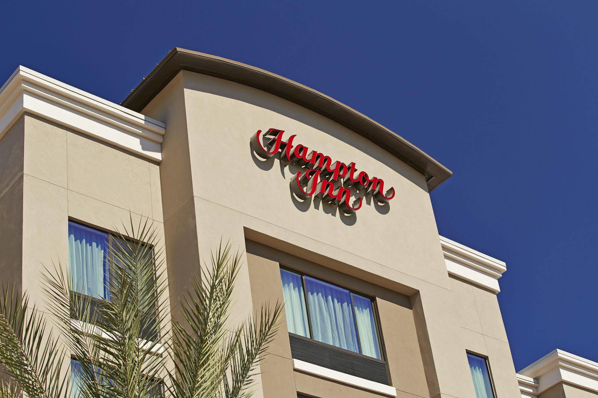 Hampton Inn Long Beach Airport, Ca Buitenkant foto